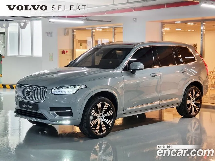 Volvo XC90 — фото 1