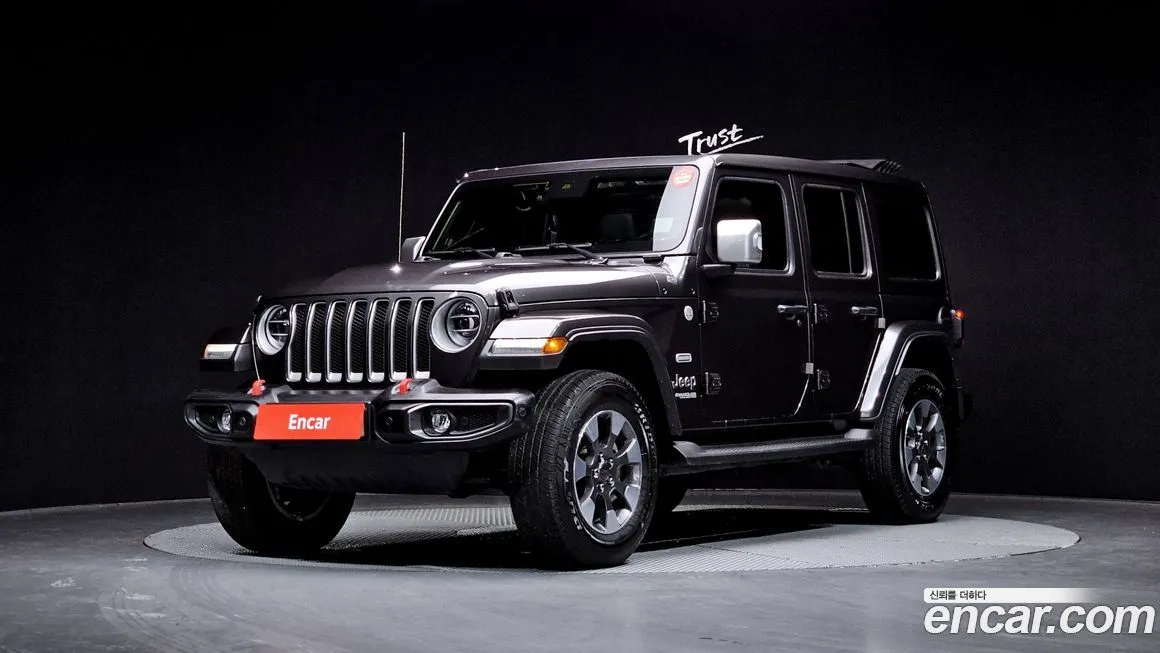 Jeep Wrangler — фото 1