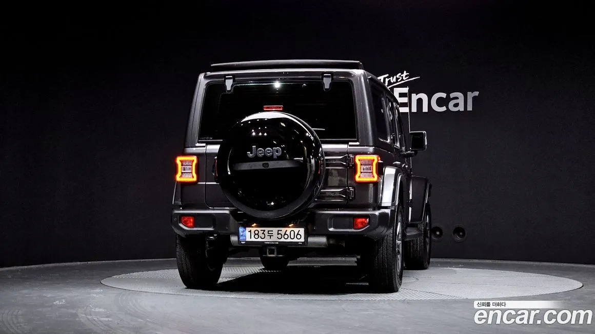 Jeep Wrangler — фото 4