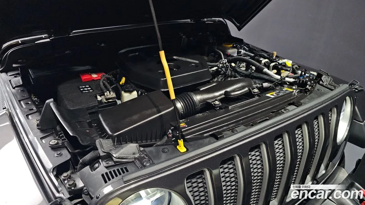 Jeep Wrangler — фото 7