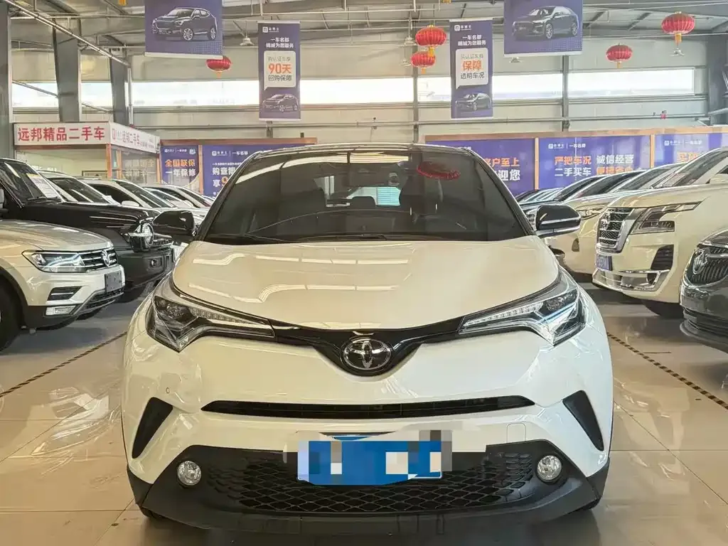 Toyota C-HR — фото 8