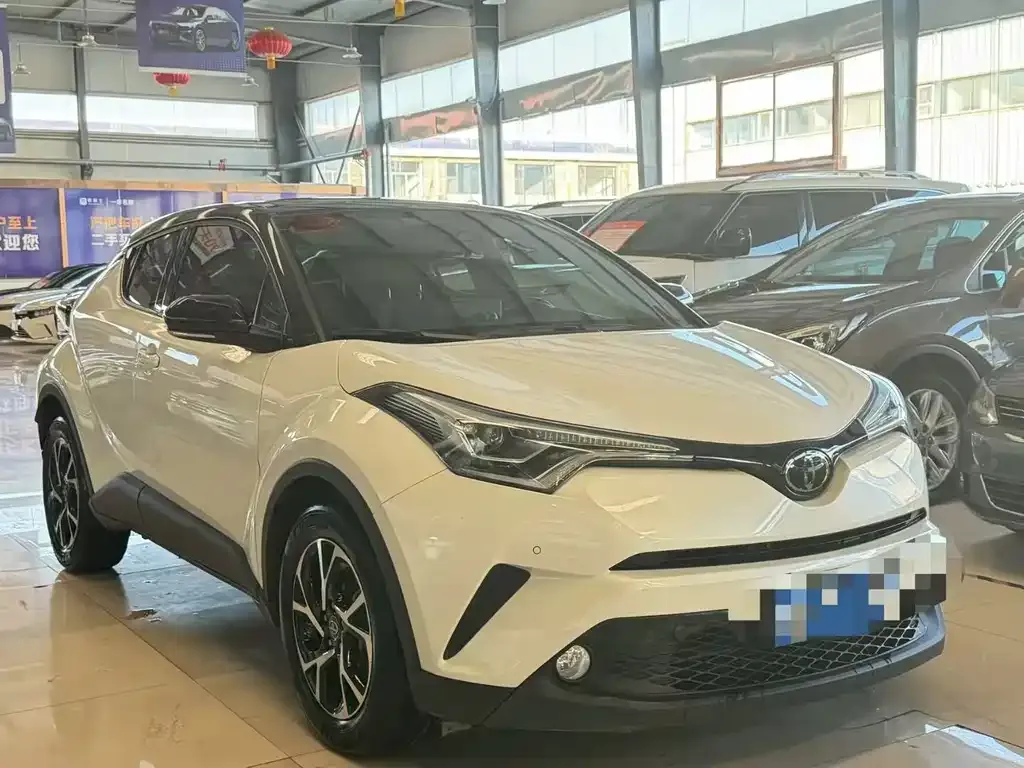 Toyota C-HR — фото 6