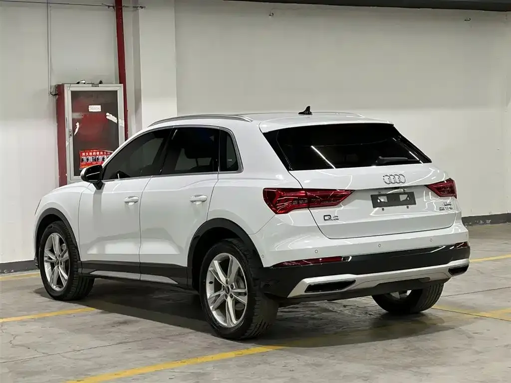Audi Q3 — фото 7