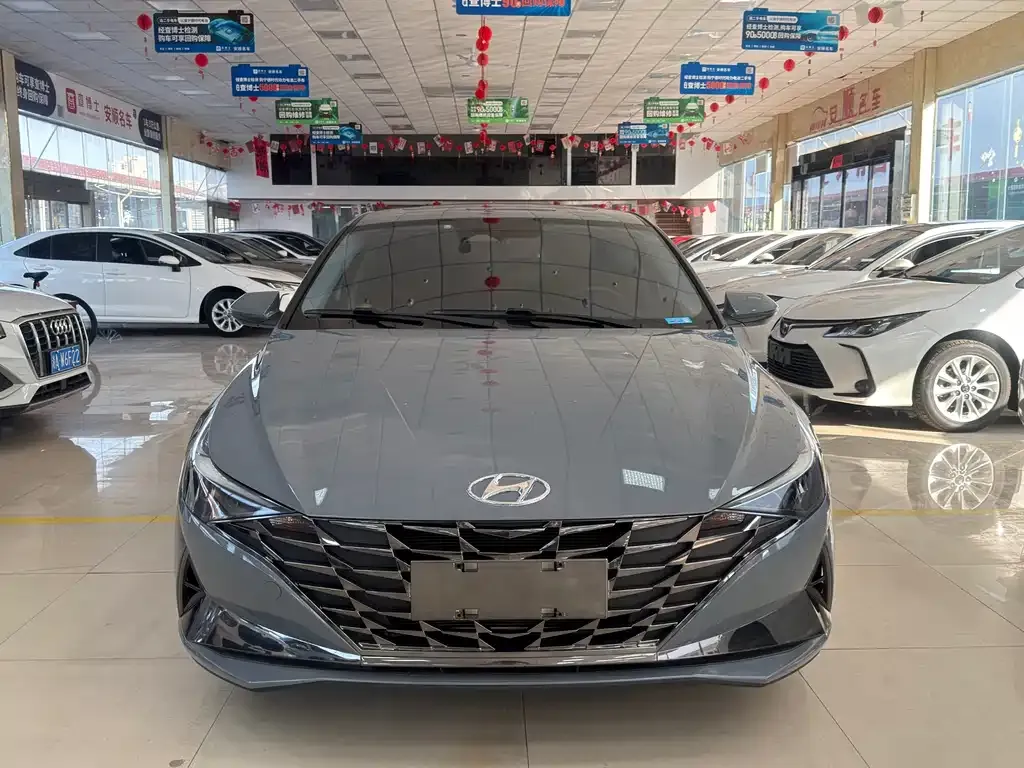 Hyundai Elantra — фото 7