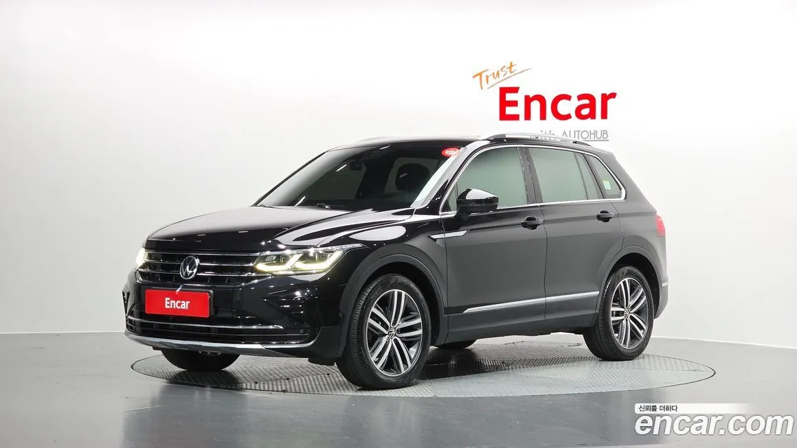 Volkswagen Tiguan — фото 1