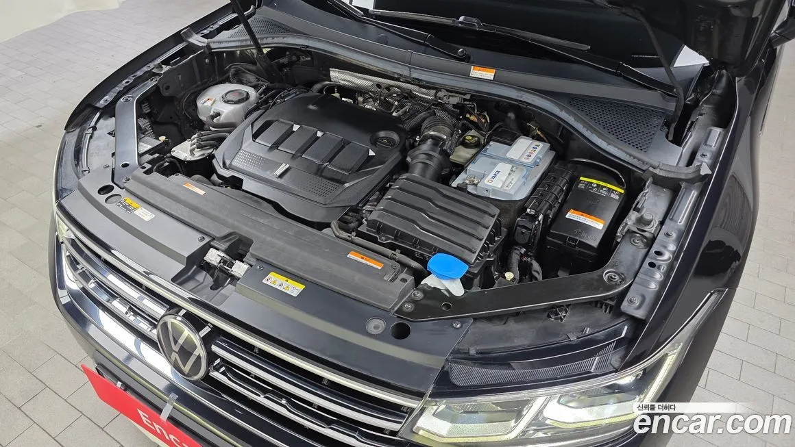 Volkswagen Tiguan — фото 10
