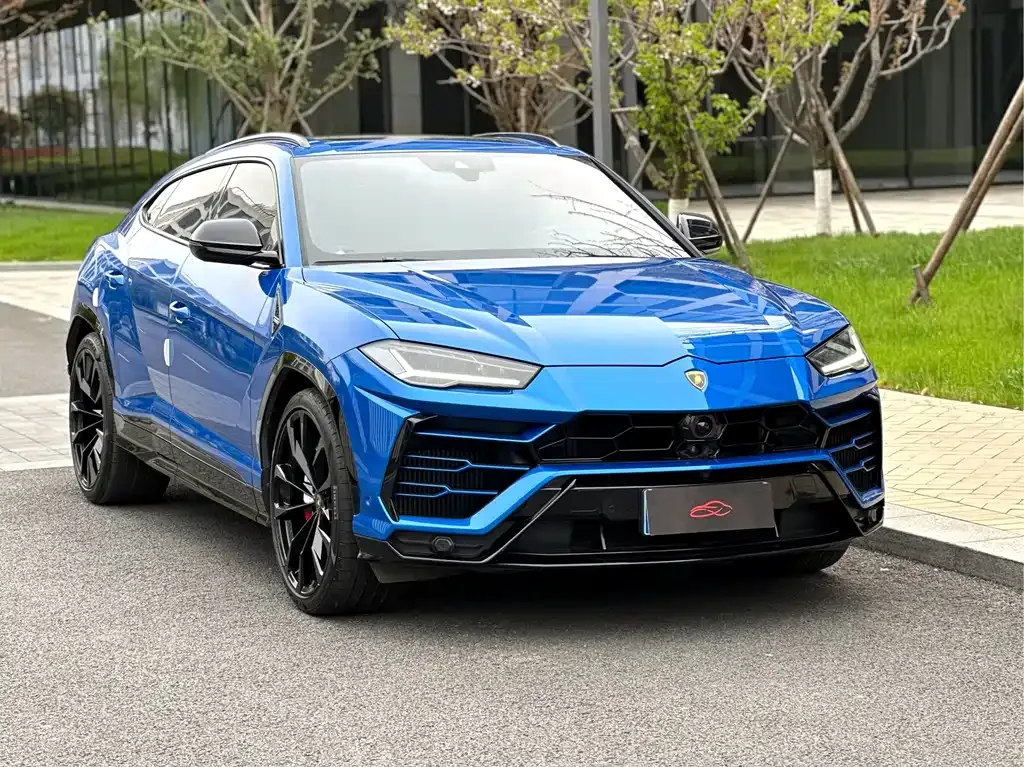 Lamborghini Urus — фото 6