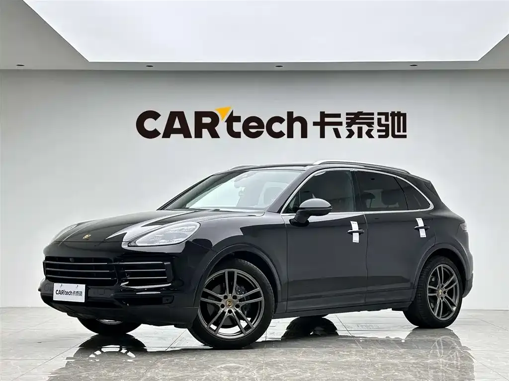 Porsche Cayenne — фото 1