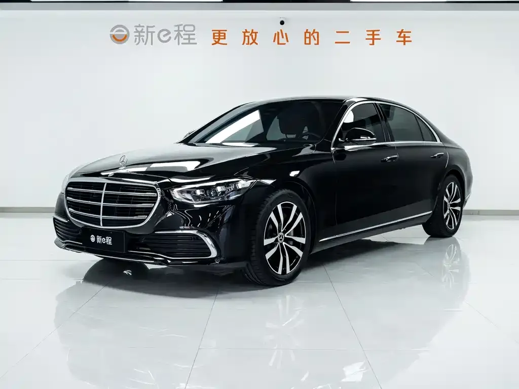 Mercedes-Benz S-Class — фото 1