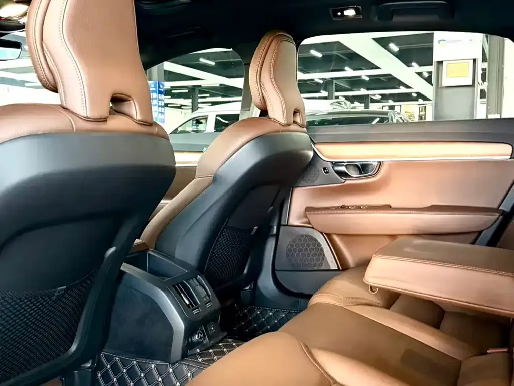 Volvo S90 — фото 7