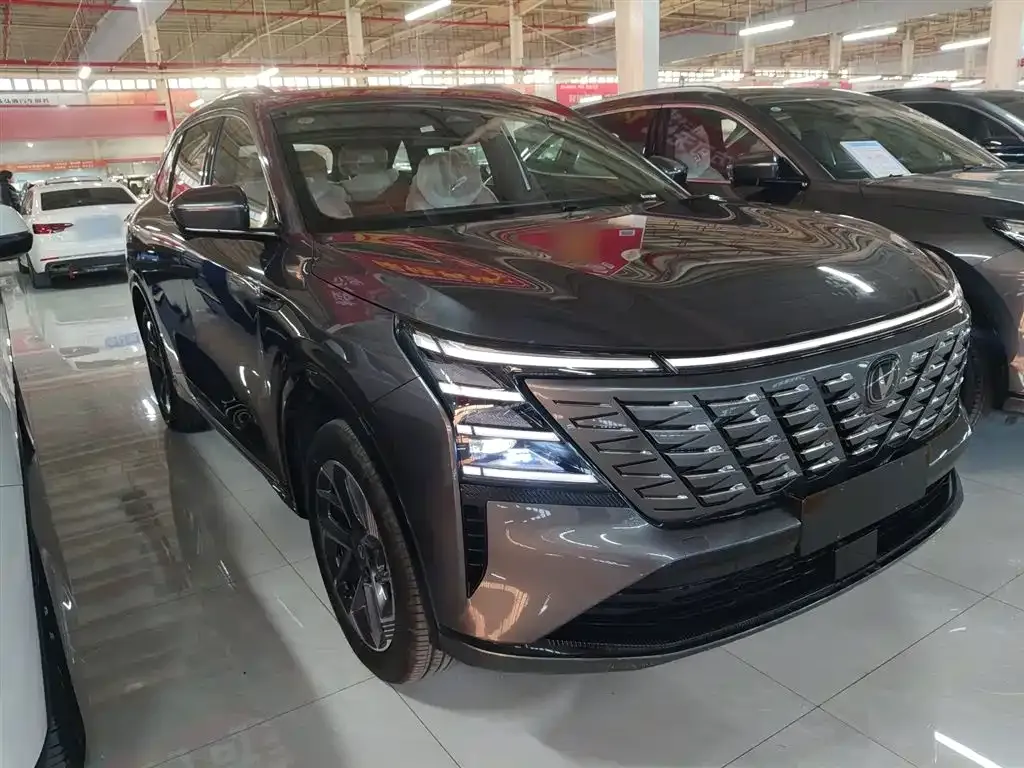Changan CS75PLUS — фото 4
