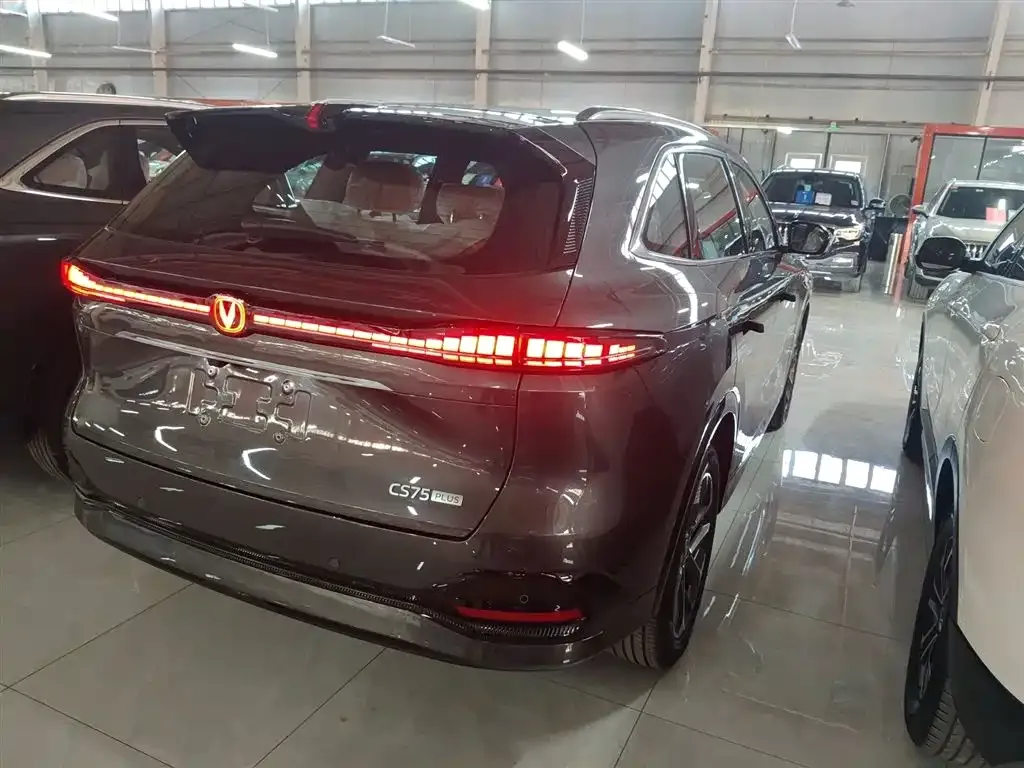 Changan CS75PLUS — фото 7
