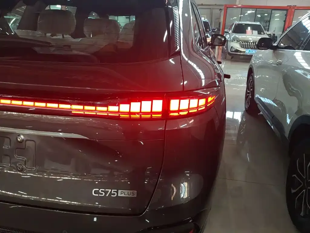 Changan CS75PLUS — фото 8