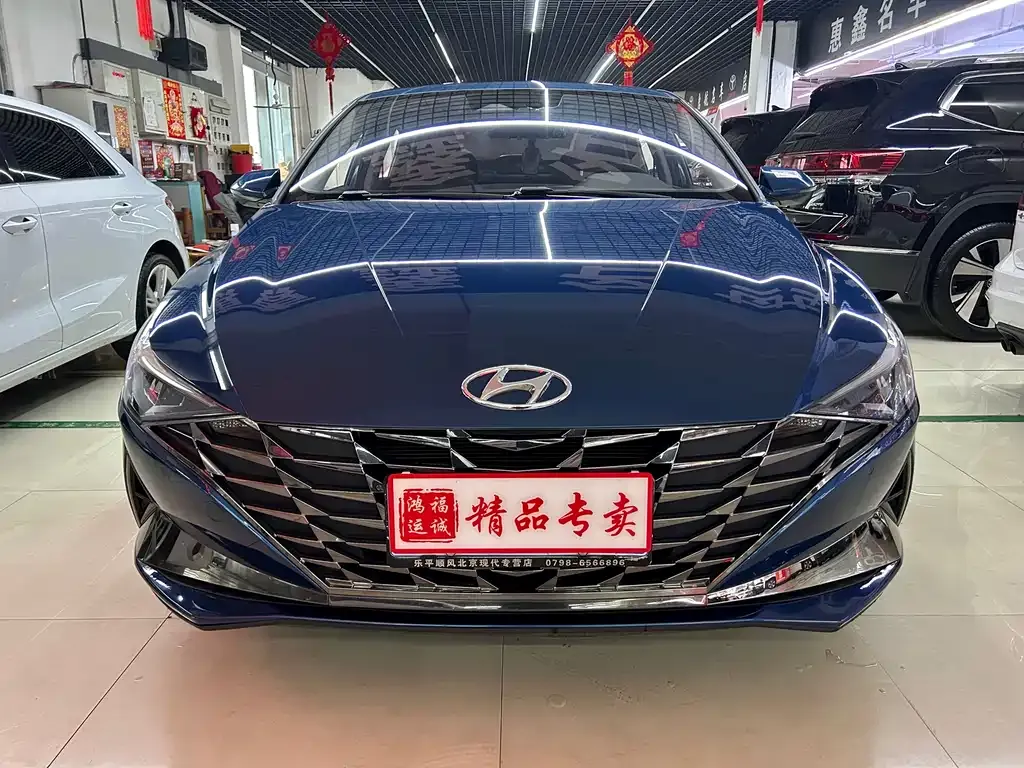 Hyundai Elantra — фото 10