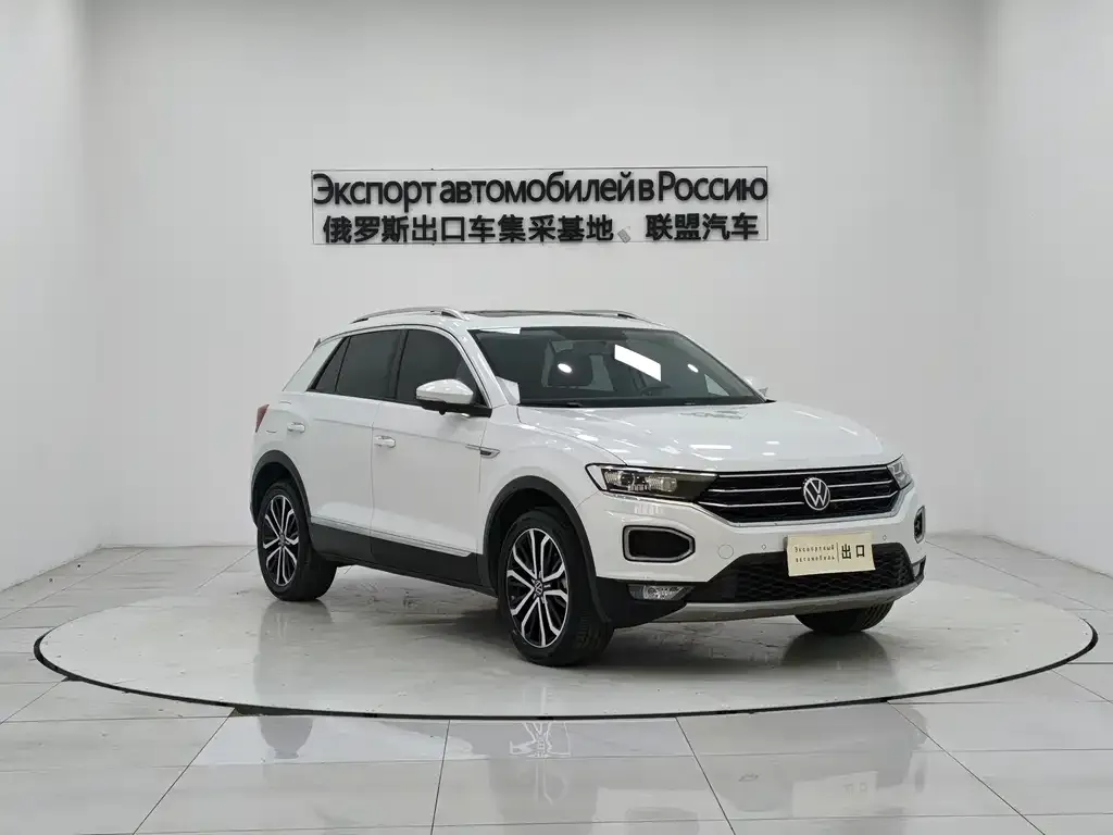 Volkswagen T-Roc — фото 1