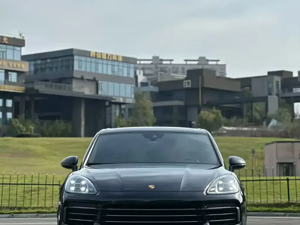 Porsche Cayenne Hybrid — фото 3