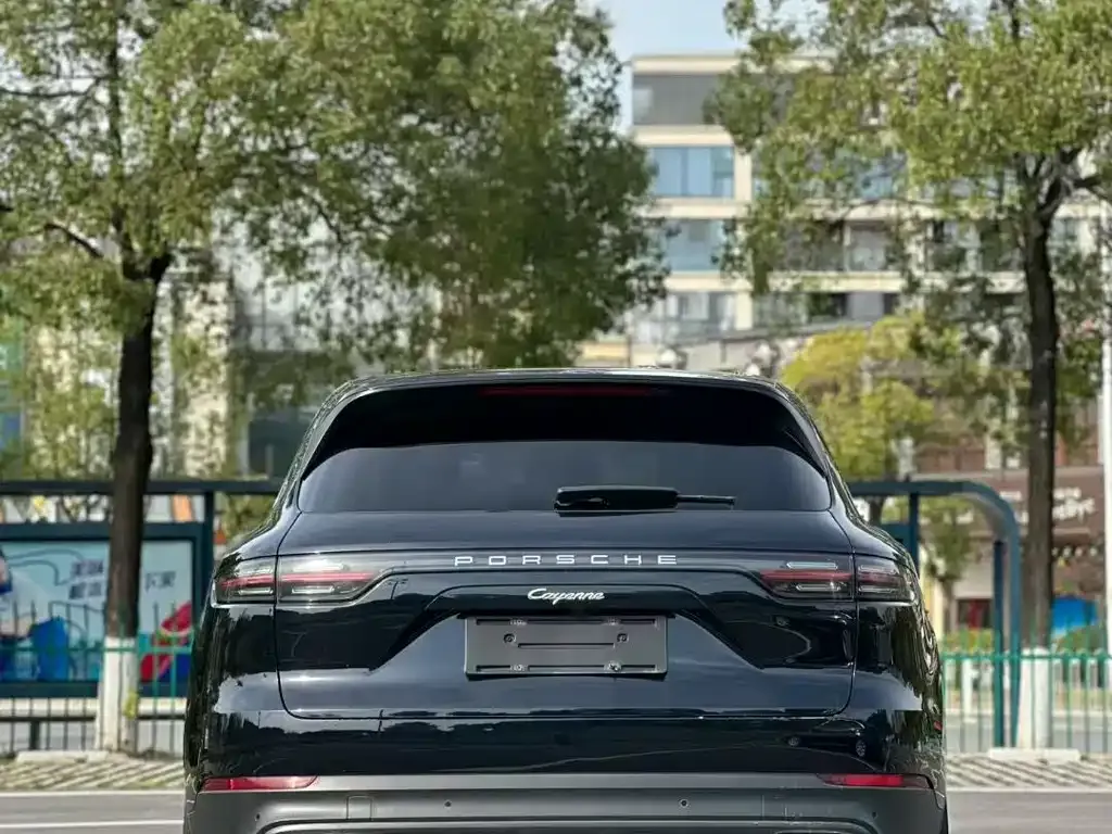 Porsche Cayenne Hybrid — фото 8