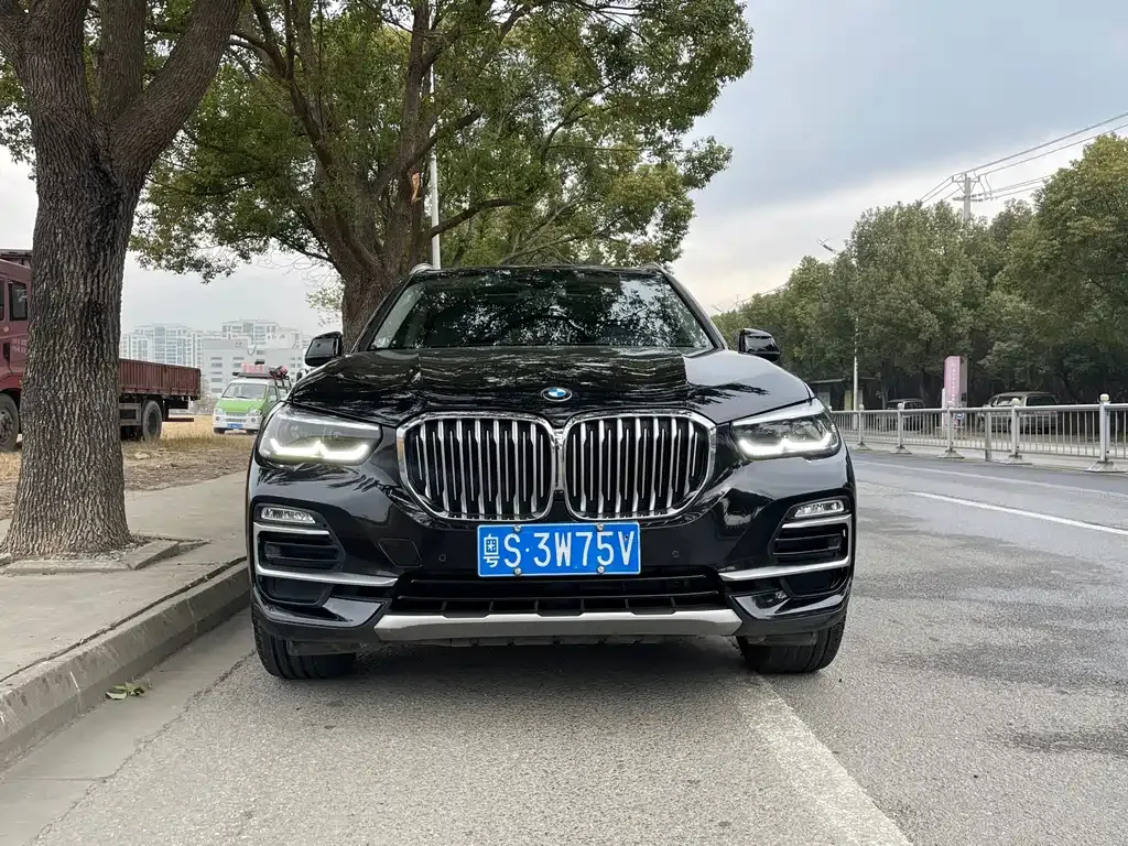 BMW X5 (Import) — фото 10