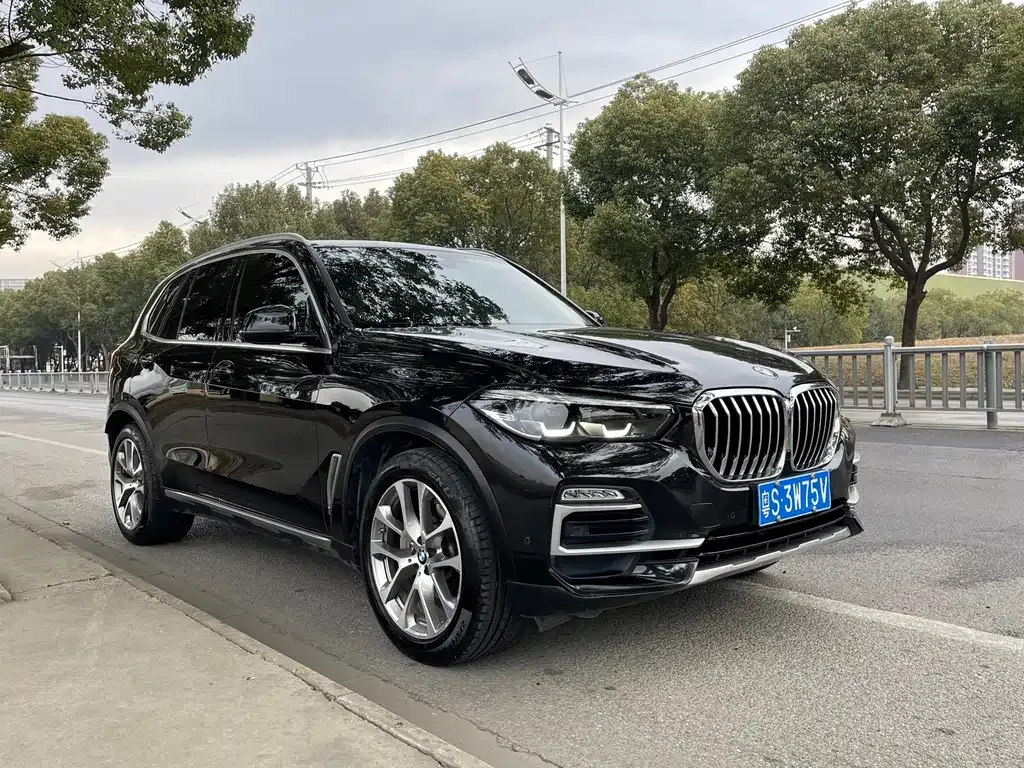 BMW X5 (Import) — фото 7