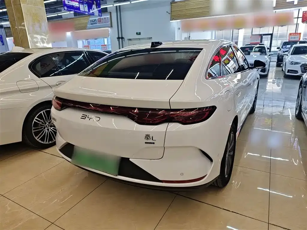 BYD Qin L — фото 7