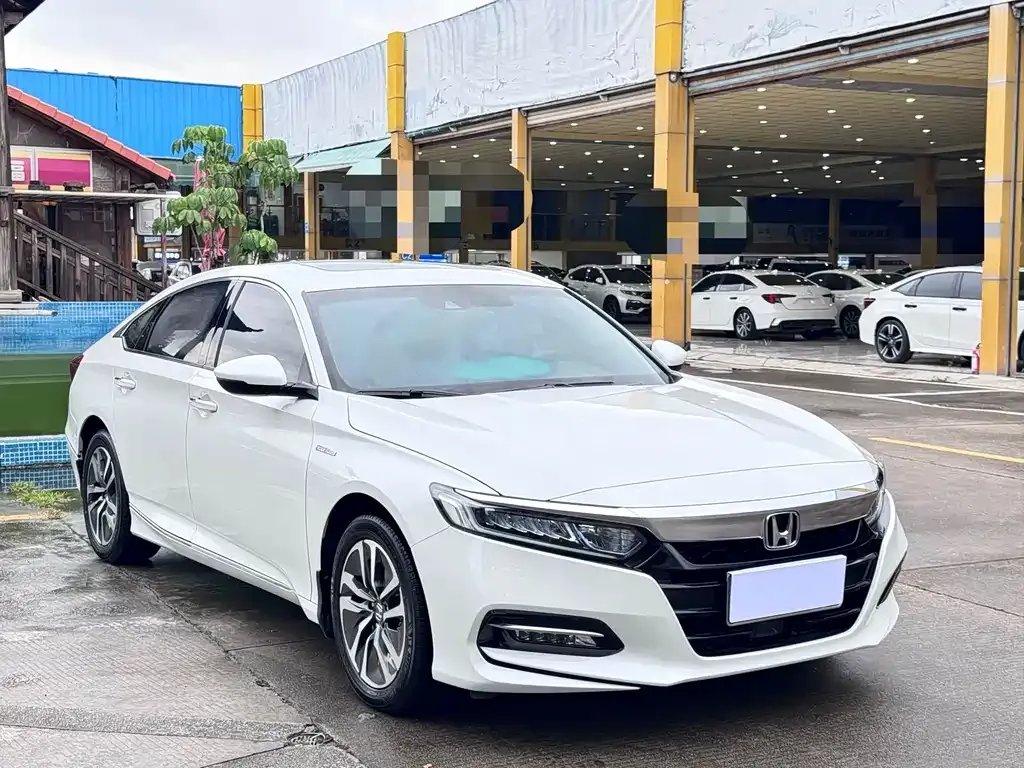 Honda Accord — фото 3