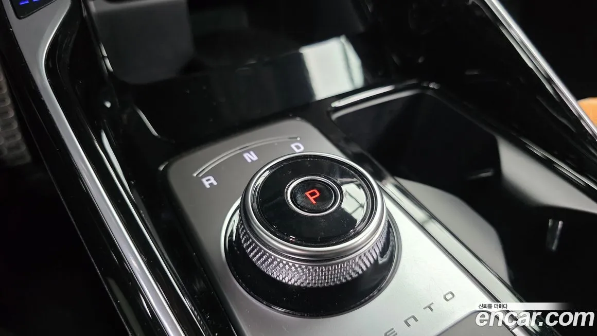Kia Sorento — фото 10