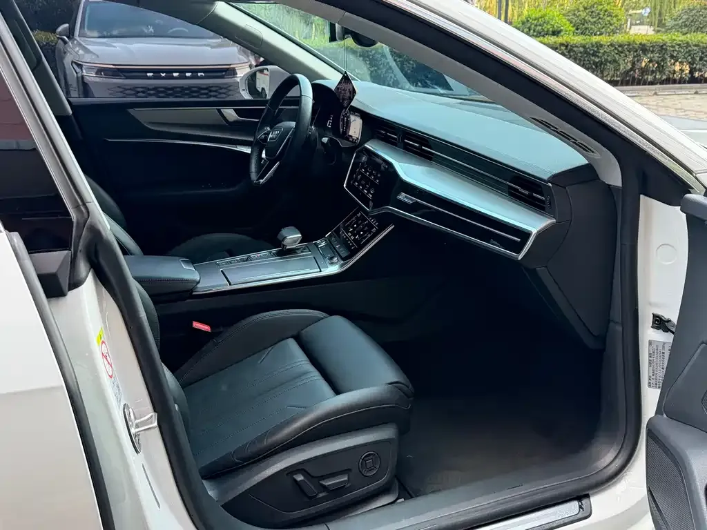 Audi A7 — фото 8