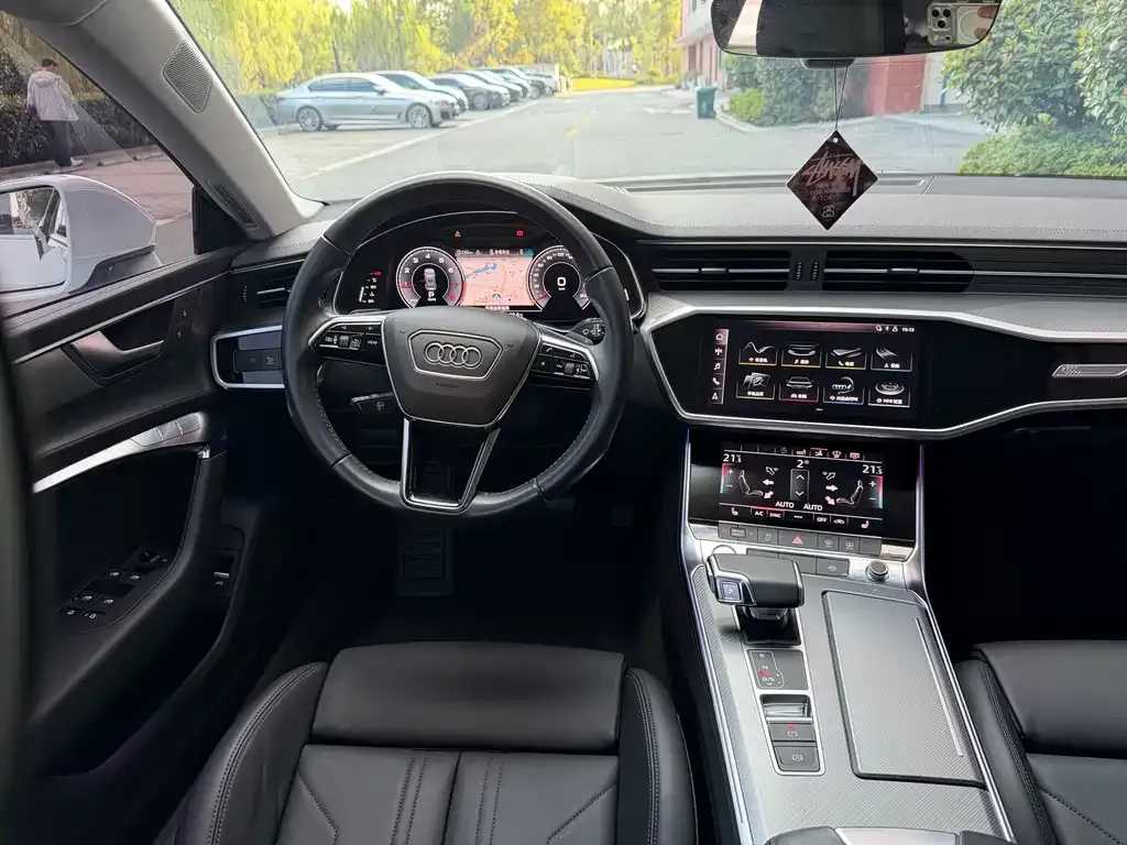 Audi A7 — фото 7
