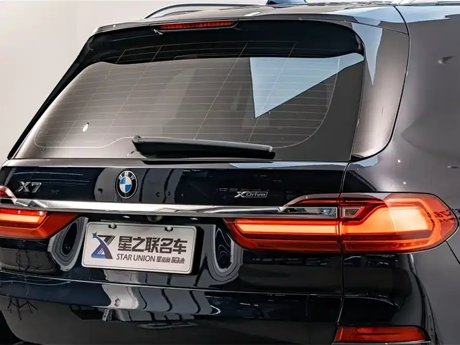 BMW X7 — фото 4