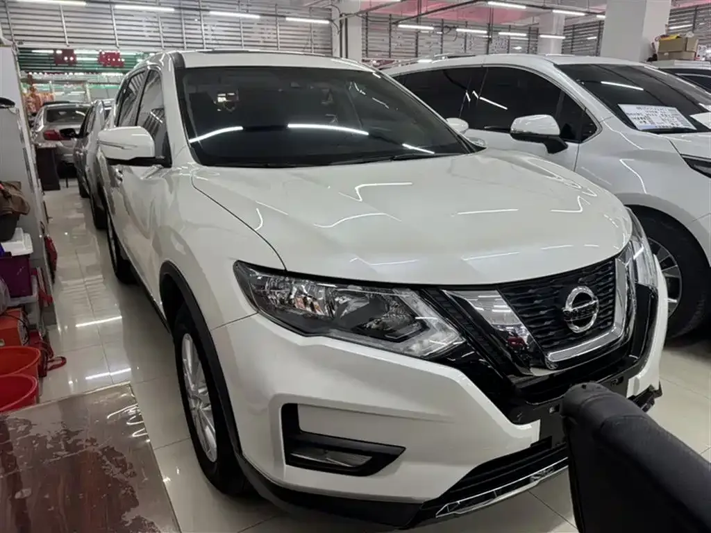 Nissan X-Trail — фото 9