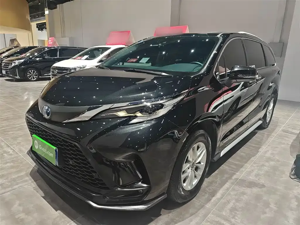 Toyota Granvia — фото 6