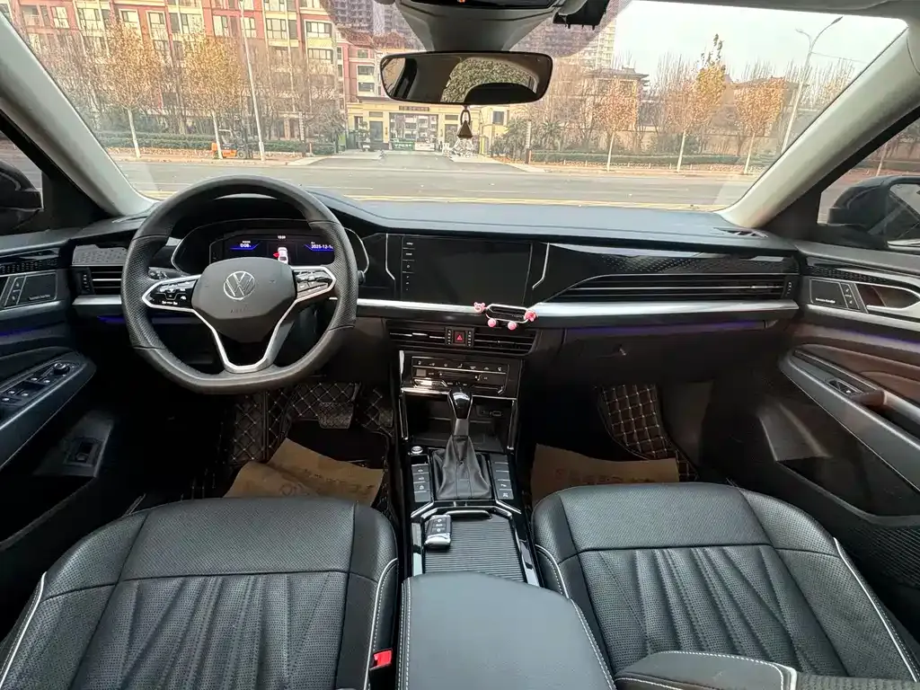 Volkswagen Passat — фото 8
