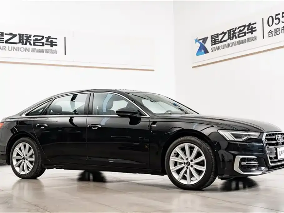 Audi A6L — фото 2