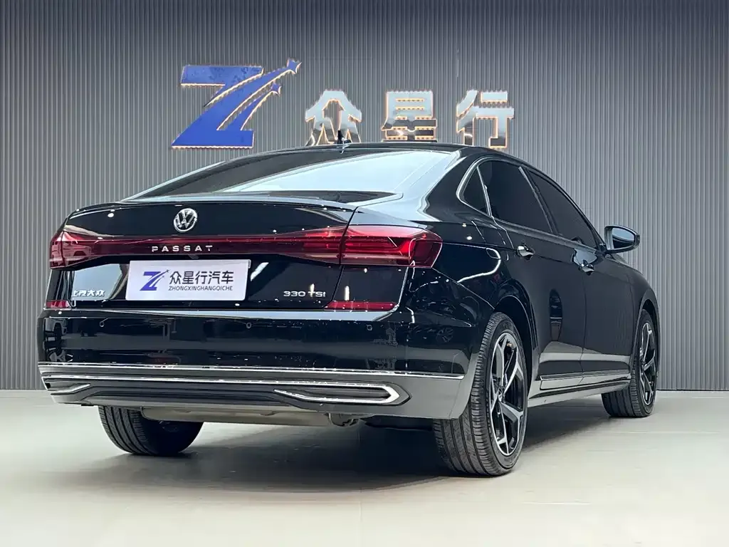 Volkswagen Passat — фото 3