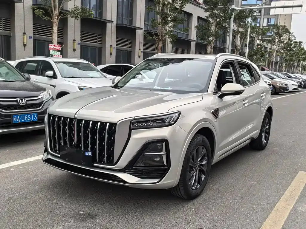 Hongqi HS5 — фото 1