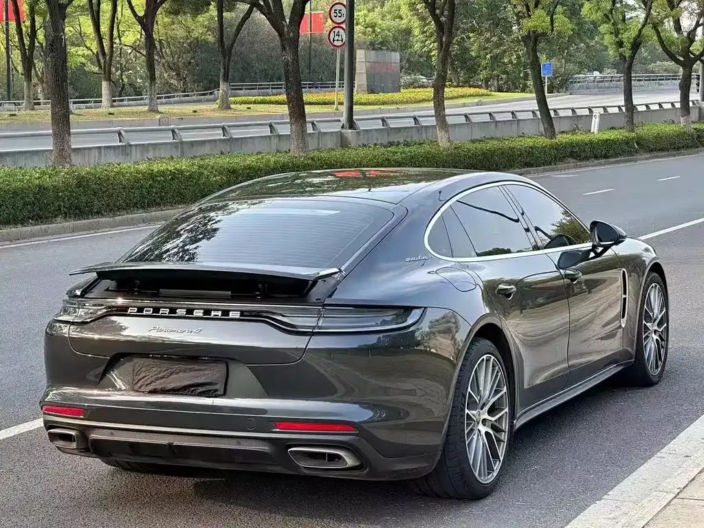 Porsche Panamera — фото 2