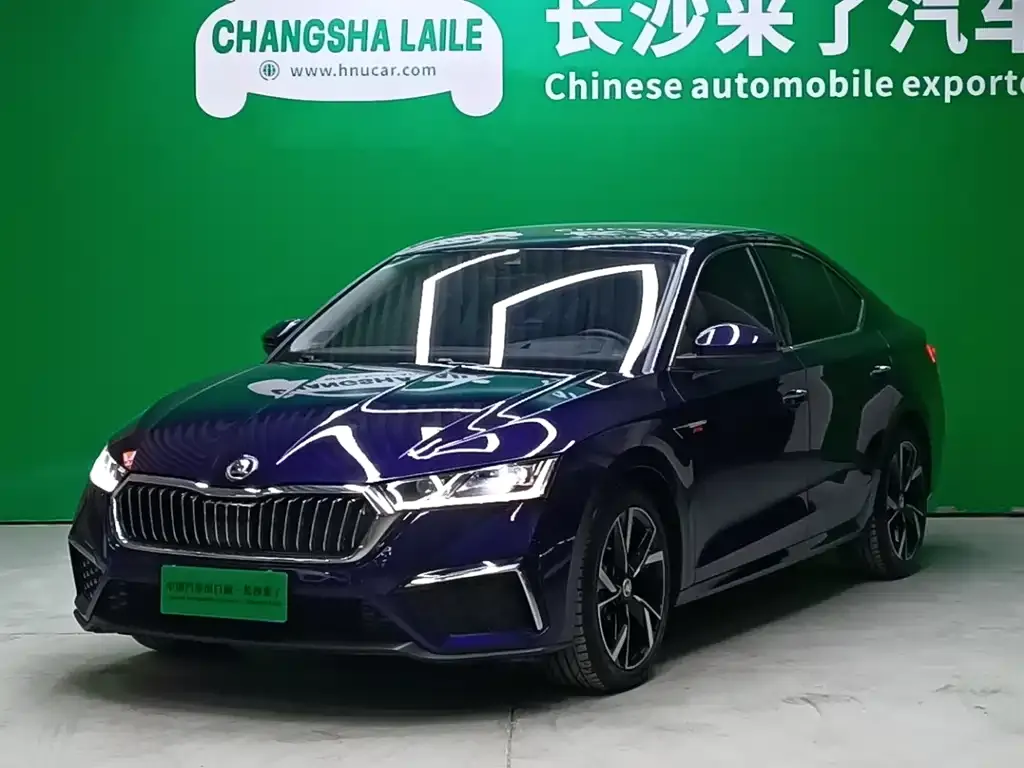 Skoda Octavia — фото 1