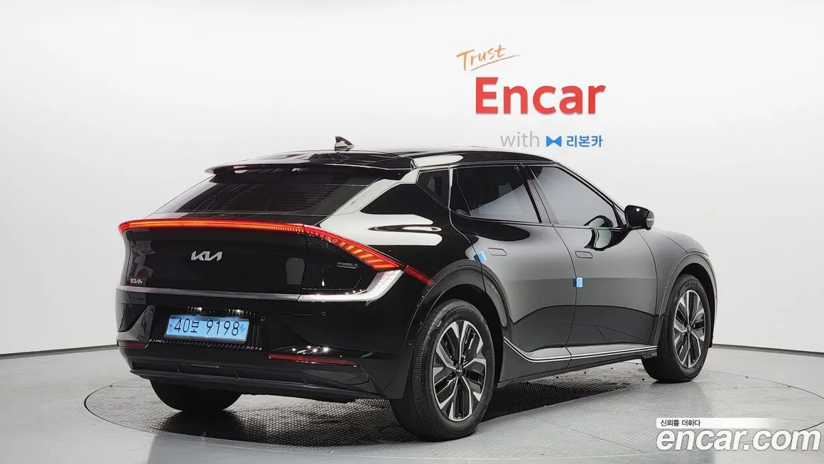 Kia EV6 — фото 7