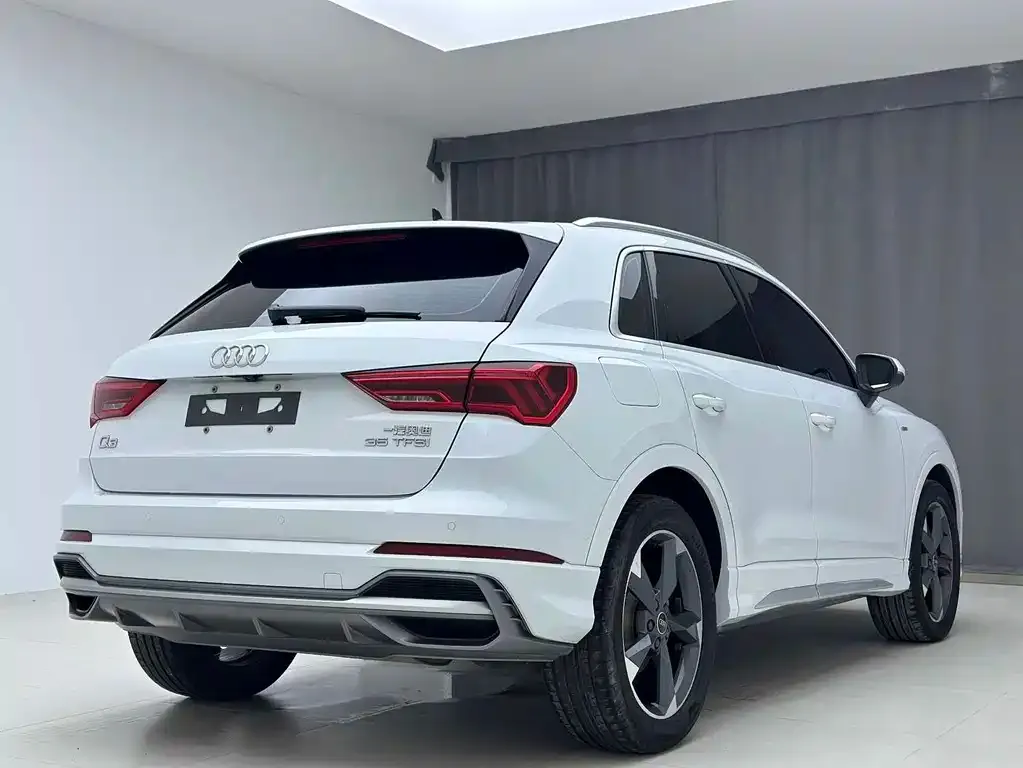 Audi Q3 — фото 5