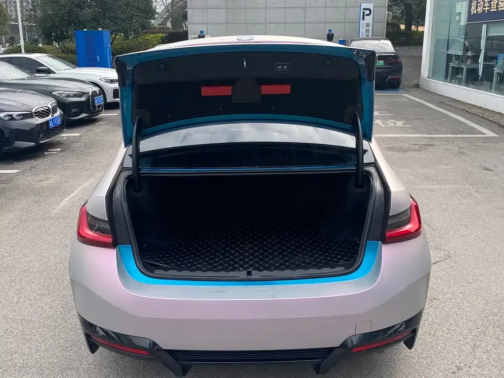 BMW i3 — фото 7
