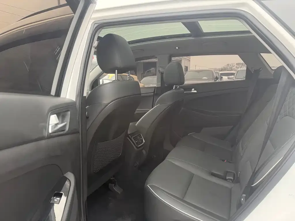 Hyundai Tucson — фото 2