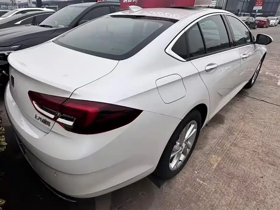 Buick Regal — фото 10
