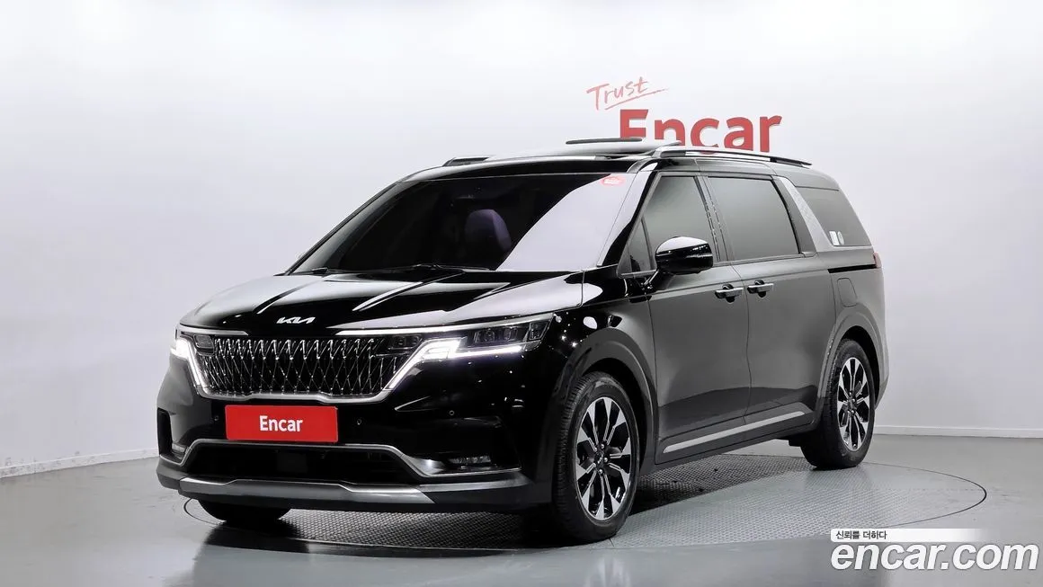 Kia Carnival — фото 1