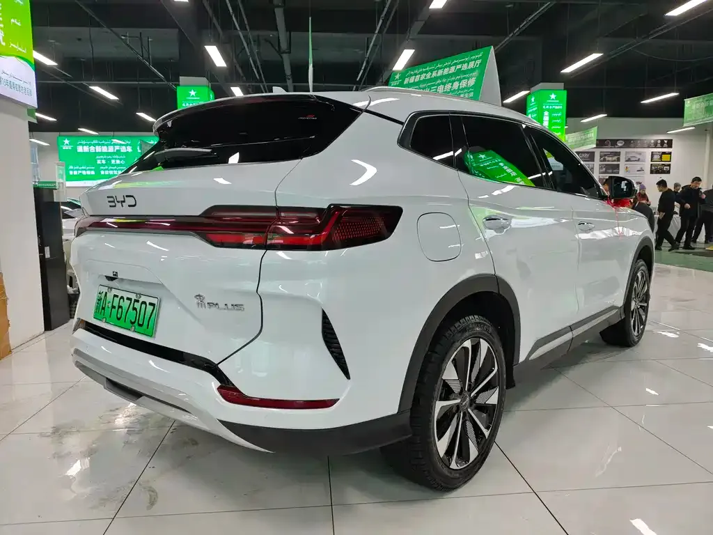 BYD PLUS New Energy — фото 6