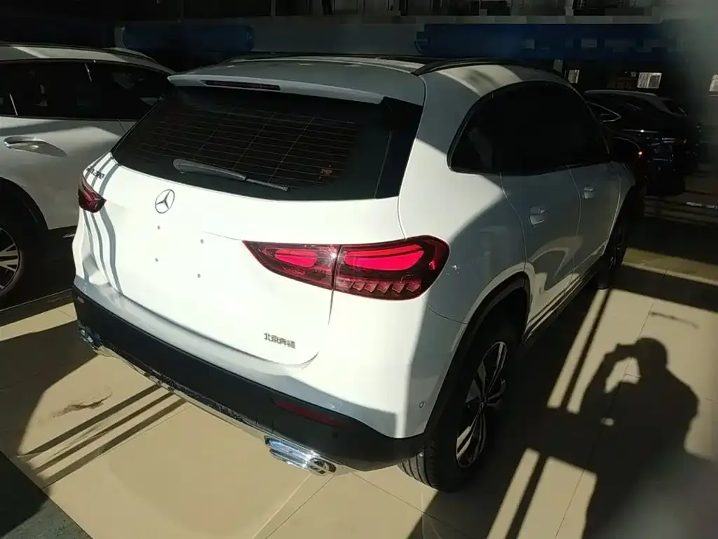 Mercedes-Benz GLA — фото 2