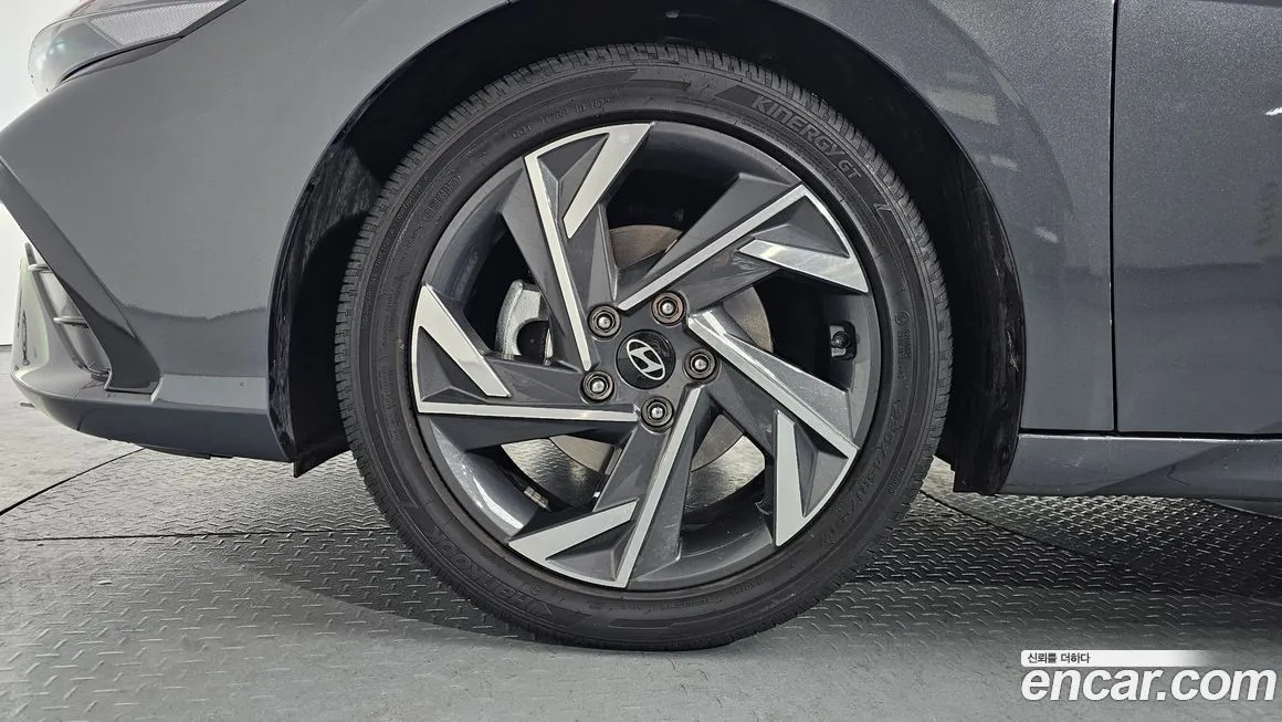 Hyundai AVANTE — фото 10
