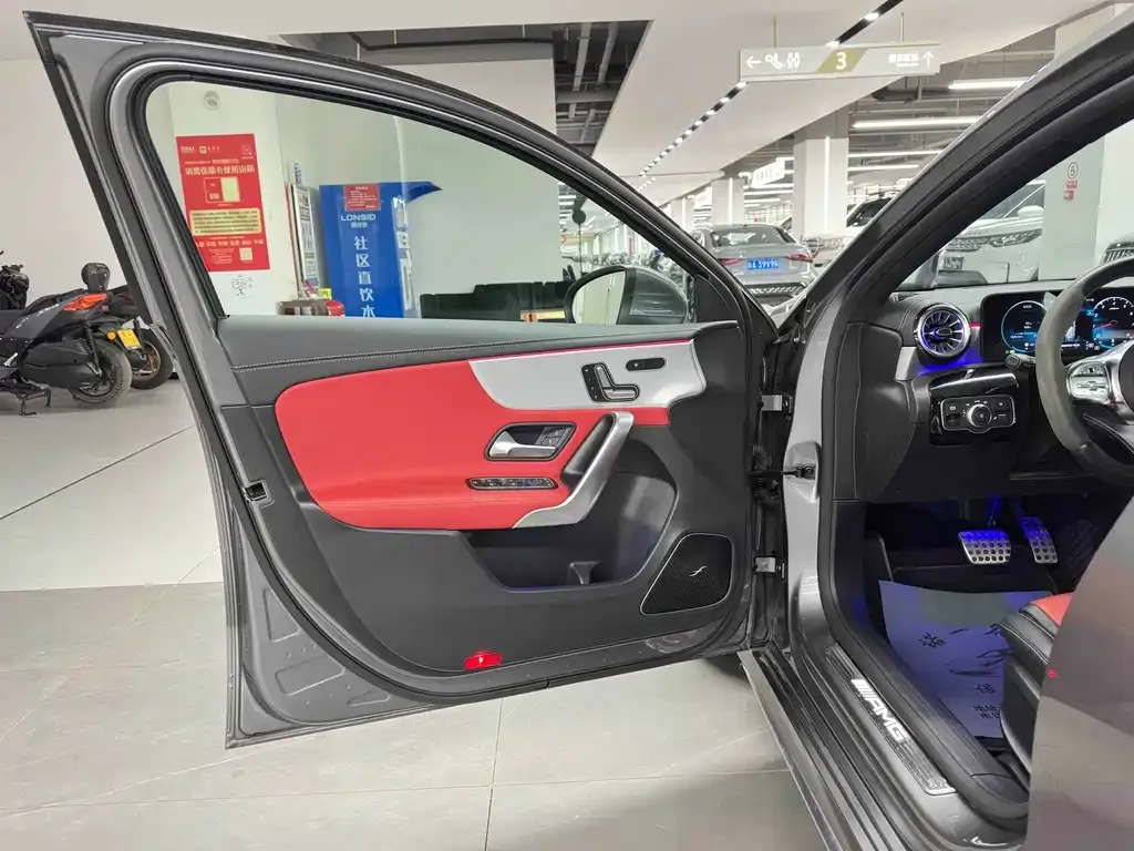 Mercedes-Benz A-Class AMG (Import) — фото 6