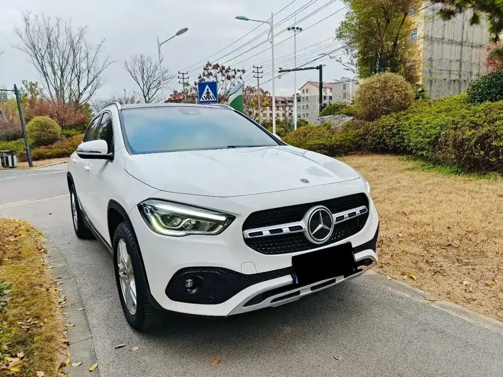 Mercedes-Benz GLA — фото 6