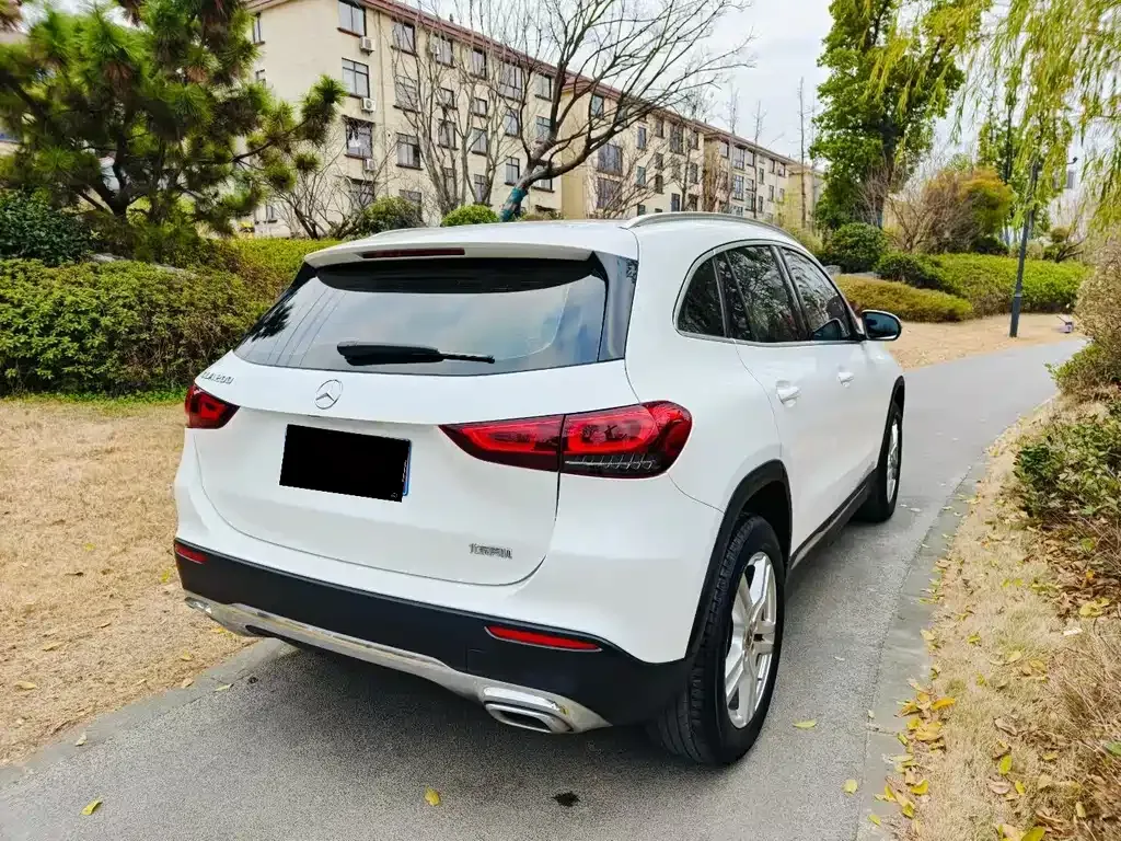 Mercedes-Benz GLA — фото 7