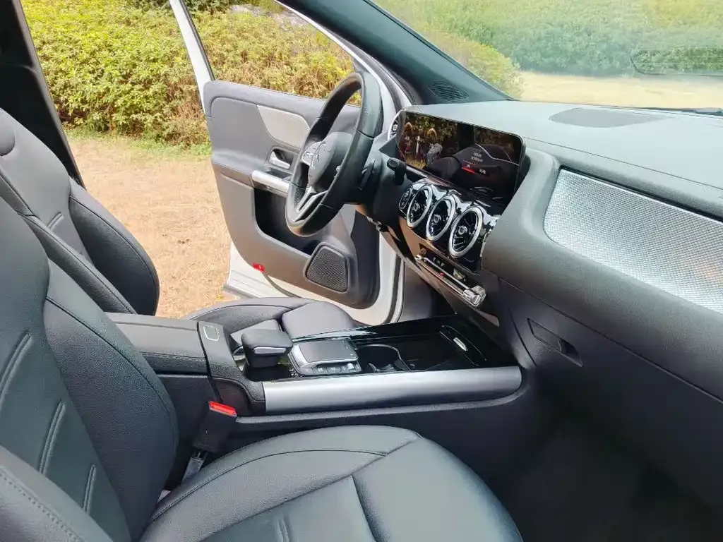 Mercedes-Benz GLA — фото 5